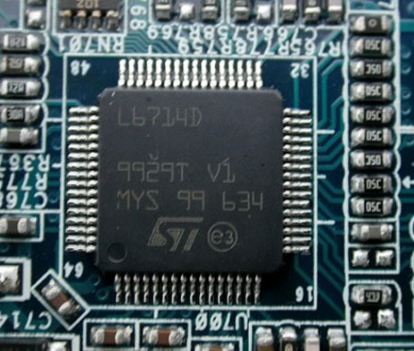 L6714D L6714D